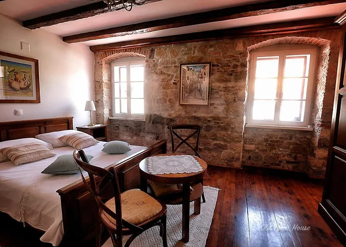 Old Town House *