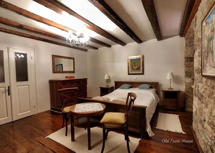 Old Town House וילה