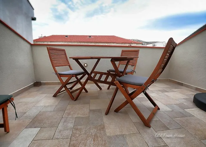 וילה Old Town House פג