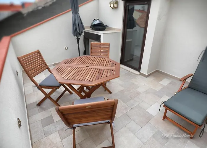 Old Town House Pag Town