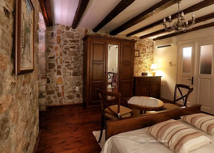 Vila Old Town House