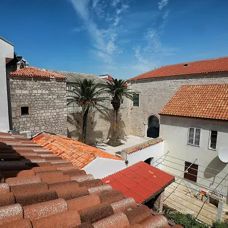 Old Town House *