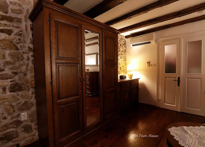 Old Town House Villa Pag Town